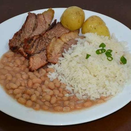 Baião de Dois de Costela Assada no Bafo e Batata